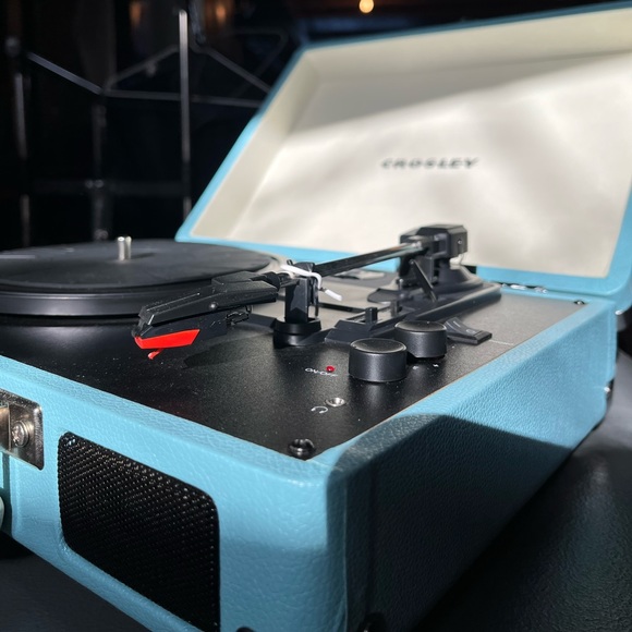 Crosley Portable Record Player - Picture 9 of 10
